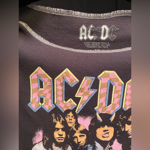 ACDC Charcoal Neon Crop Top - Picture 2 of 3